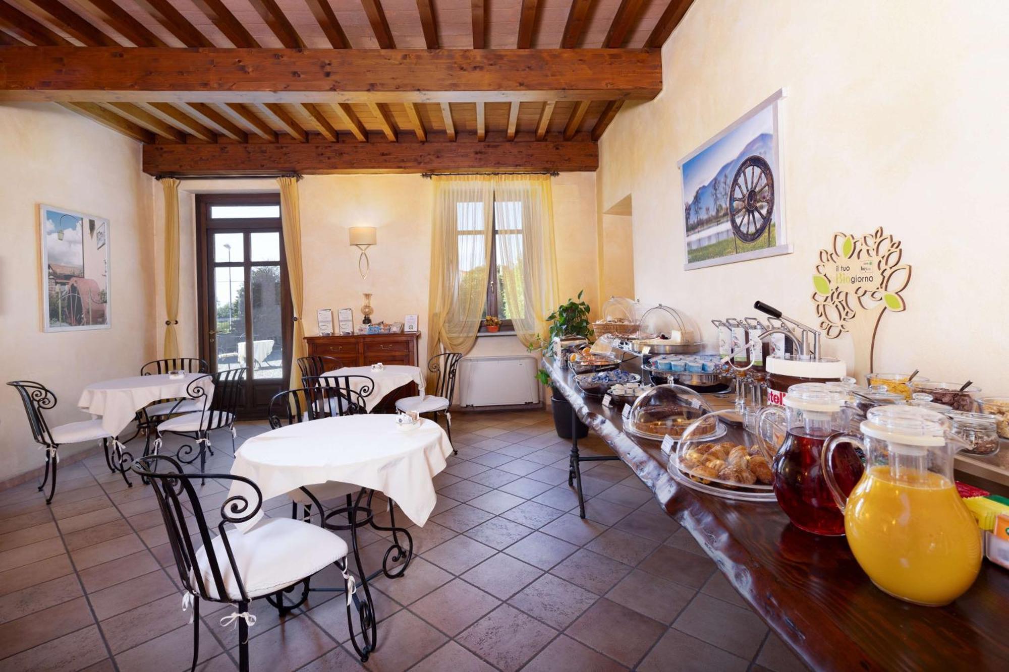 Best Western Plus Hotel Le Rondini Сан-Франческо-аль-Кампо Экстерьер фото