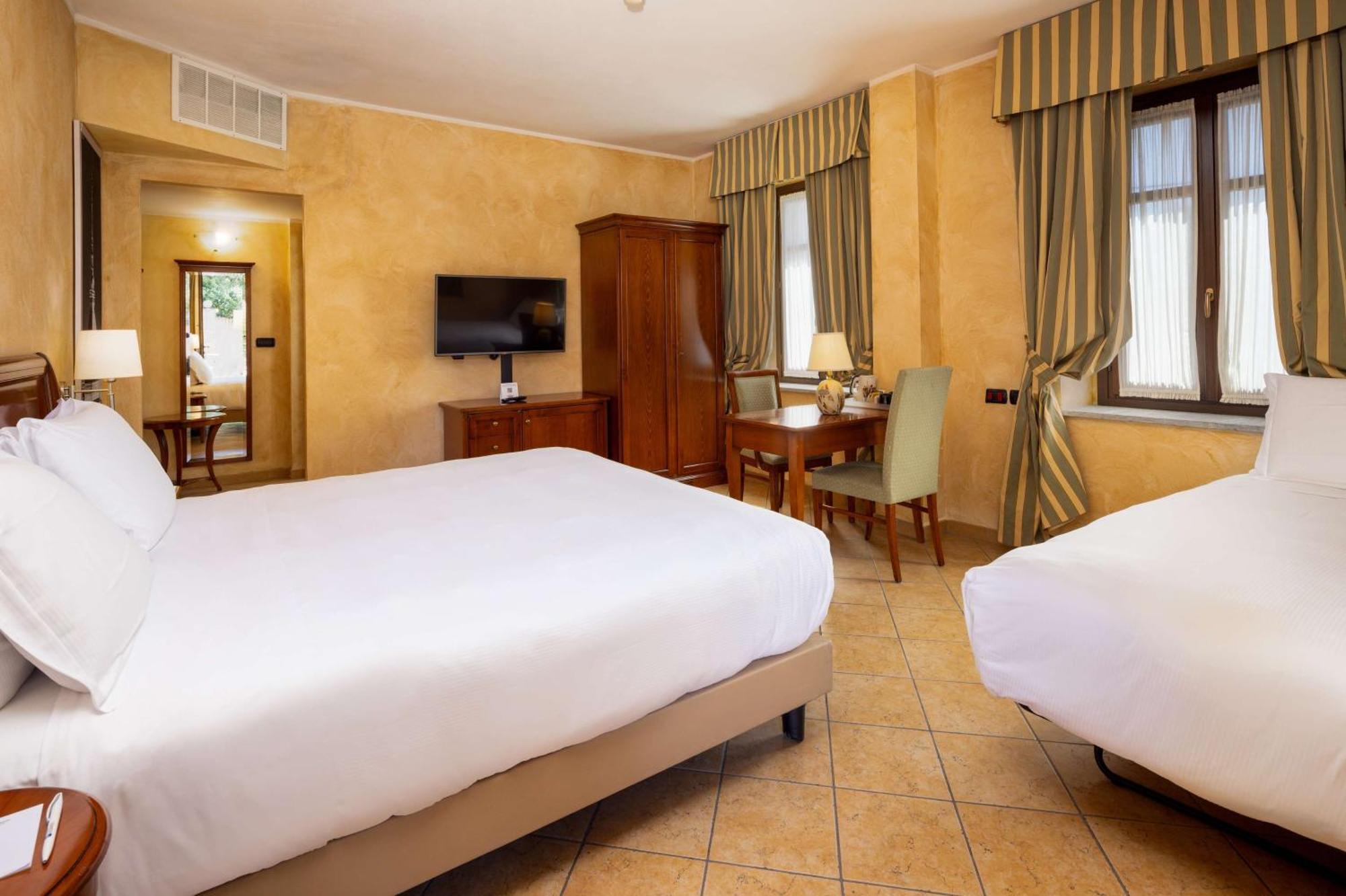 Best Western Plus Hotel Le Rondini Сан-Франческо-аль-Кампо Экстерьер фото