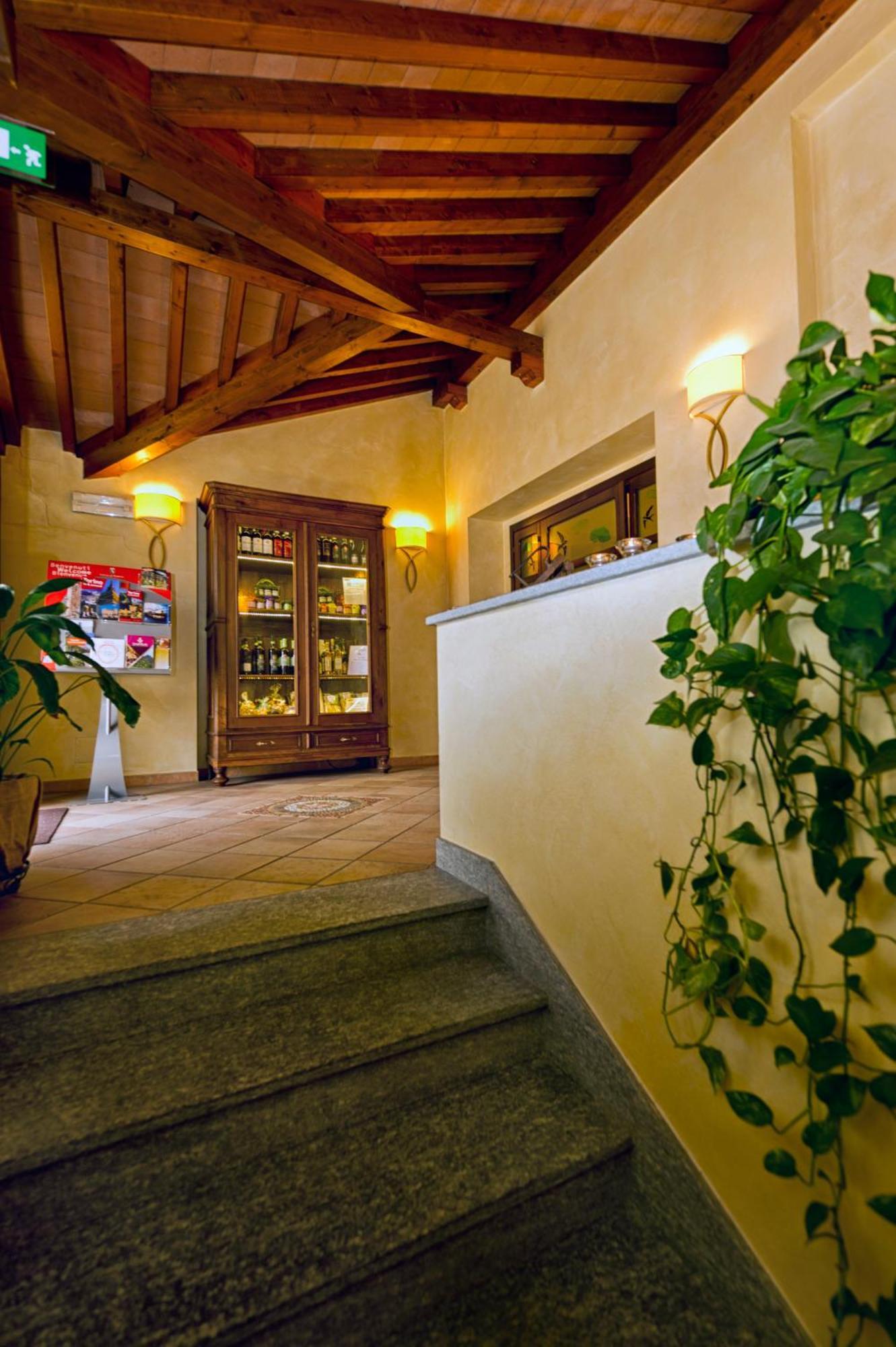 Best Western Plus Hotel Le Rondini Сан-Франческо-аль-Кампо Экстерьер фото